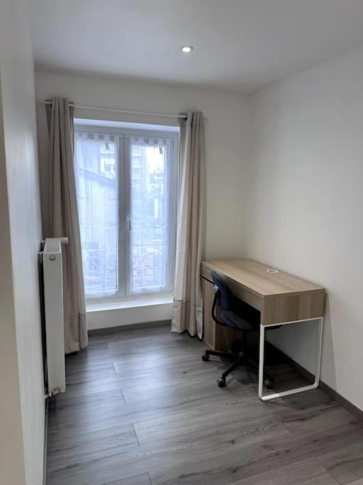Appartement T4 En Hyper-Centre Bourgoin-Jallieu Exteriér fotografie